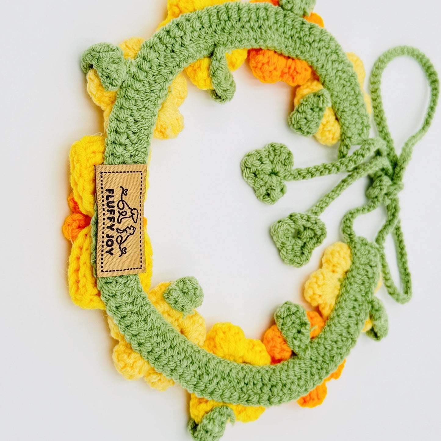 Sunny Bloom Crochet Pet Collar – Handmade Adjustable Flower Accessory for Dogs & Cats