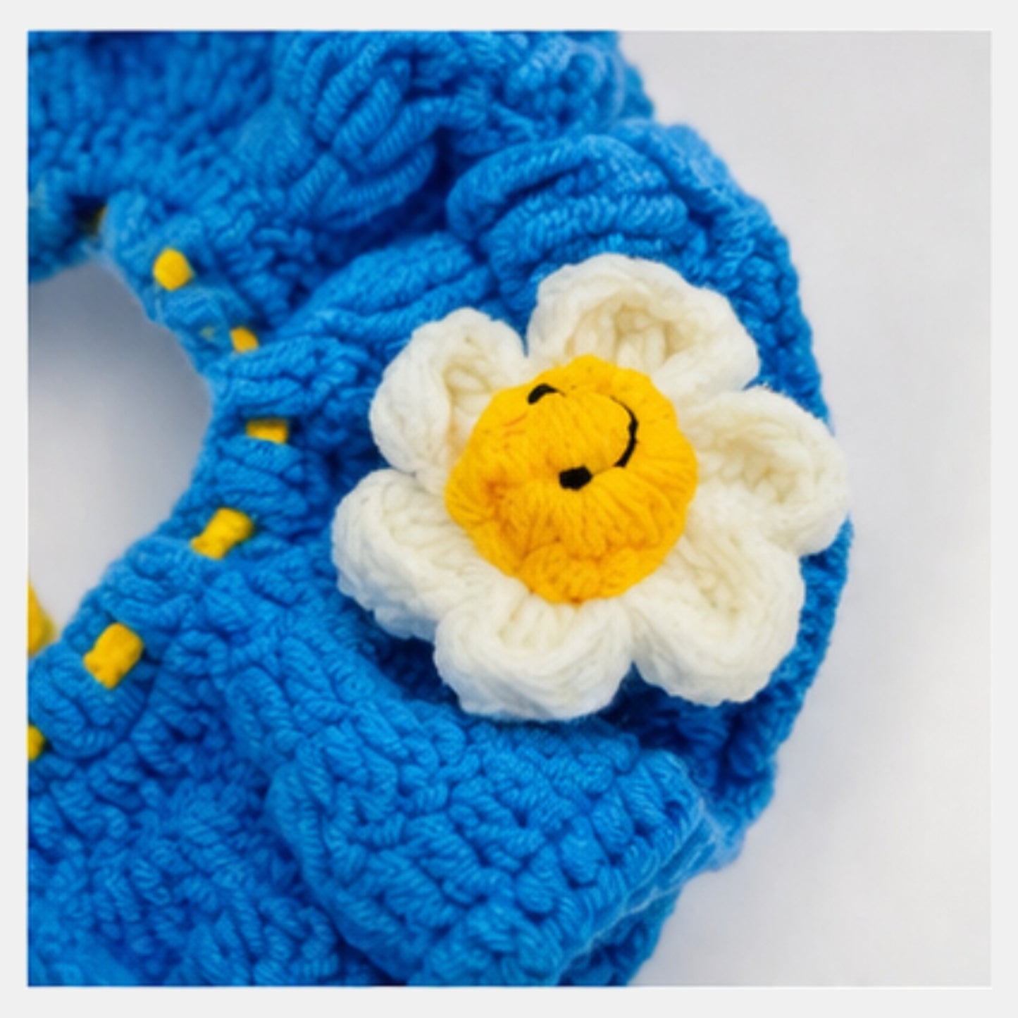 smiley daisy crochet flower detail handmade pet collar